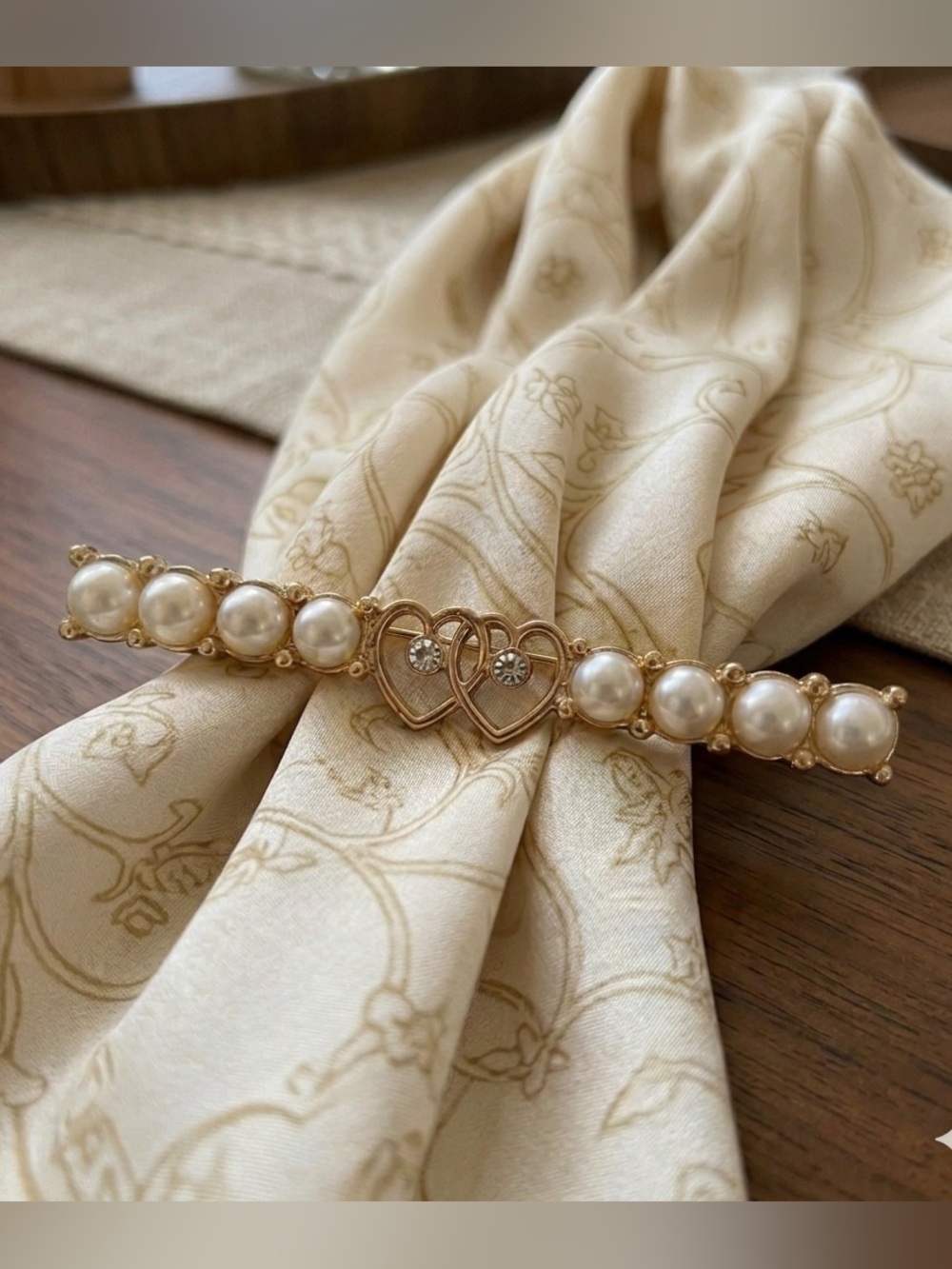 Sarah Coventry Women's Brooch Pin 2 Hearts 60s Jewelry "Waltz Time" Gold Tone